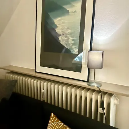 Apartment Modern Und Gross Eingerichtete Wohnung, Netflix, Playstation